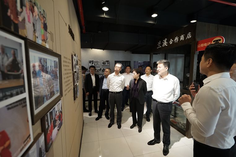 0628_101052_192.jpg 1s.jpg